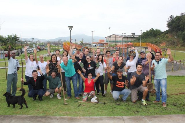 120 árvores foram plantadas no Parque São Francisco, numa área que ganhou o nome de Bosque Ajorpeme. A ação foi realizada em parceria pelo Instituto Ajorpeme mais o Núcleo de Engenharia da entidade e a prefeitura. 120 árvores foram plantadas no Parque São Francisco, numa área que ganhou o nome de Bosque Ajorpeme. A ação foi realizada em parceria pelo Instituto Ajorpeme mais o Núcleo de Engenharia da entidade e a prefeitura.