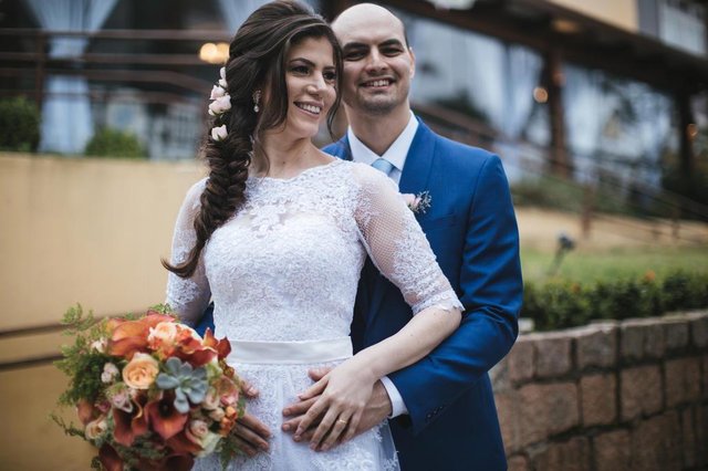 Os noivos Flavia Cristina do Rosa¿rio e Igor Duquia Giumelli num clique especial no dia do seu casamento. Os noivos Flavia Cristina do Rosa¿rio e Igor Duquia Giumelli num clique especial no dia do seu casamento.