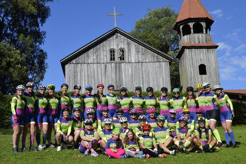  Grupo Gurias no Pedal reúne cerca de 70 ciclistas para percorrer trajetos em Caxias e região