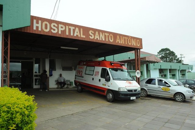  SANTA MARIA,RS,BRASIL,06/10/2014_Beb&ecirc; de cinco meses chegou no hospital Santo Ant&ocirc;nio, de S&atilde;o Sep&eacute;, sem vida na manh&atilde; desta segunda-feira. Pol&iacute;cia Civil aguarda per&iacute;cia do IGP para saber o que aconteceu com a crian&ccedil;a, que chegou no hospital com escoria&ccedil;&otilde;es pelo corpo.FOTOS:CLAUDIO VAZ/AGENCIA RBS/EDITORIA GERAL
