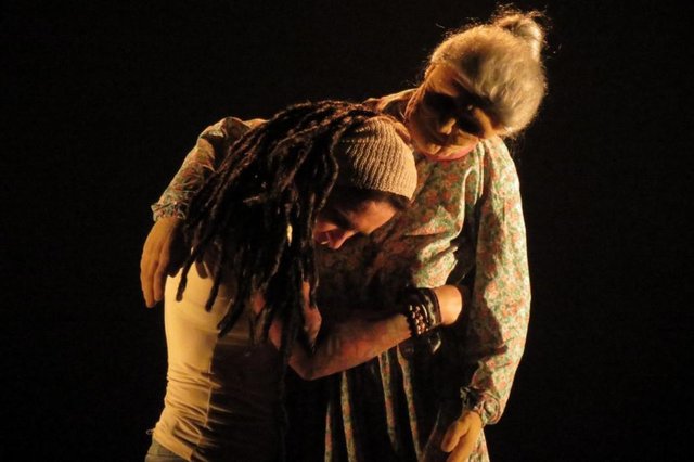 Teatro de Bonecos A Mariana e Benzedeira da Ilha, da Cia Sandra Baron, se apresenta no Bonencontro, em Itajaí. Teatro de Bonecos A Mariana e Benzedeira da Ilha, da Cia Sandra Baron, se apresenta no Bonencontro, em Itajaí.