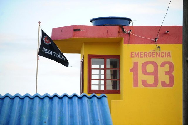 SÃO FRANCISCO DO SUL, SC, BRASIL (31-10-2017) - Posto de salva vidas na praia da Enseada em São Francisco do Sull. (Foto: Maykon Lammerhirt, A Notícia) SÃO FRANCISCO DO SUL, SC, BRASIL (31-10-2017) - Posto de salva vidas na praia da Enseada em São Francisco do Sull. (Foto: Maykon Lammerhirt, A Notícia)