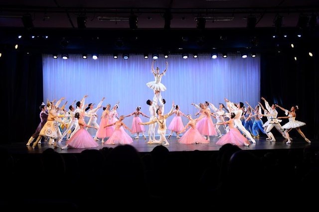 Bolshoi apresenta espetáculo ¿O Quebra-Nozes¿ em Joinville Bolshoi apresenta espetáculo ¿O Quebra-Nozes¿ em Joinville