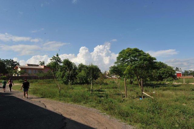  Foto do terreno no bairro Urlândia onde será construída uma Unidade Básica de Saúde