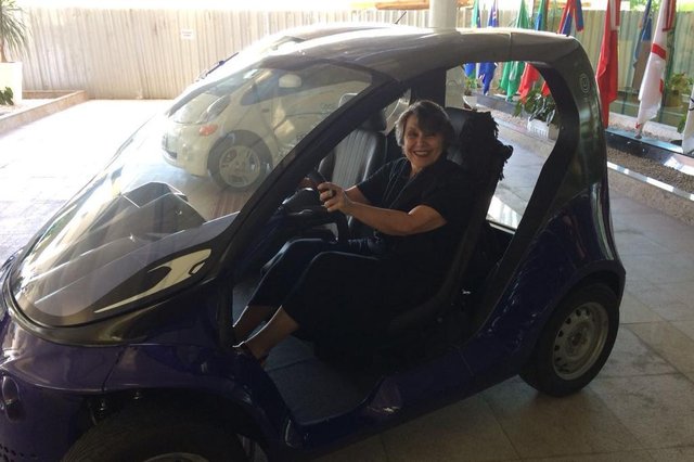 Carro elétrico, deputada Érika Jucá Kokay Carro elétrico, deputada Érika Jucá Kokay