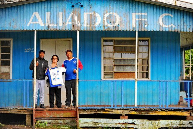  Santa Maria, RS, Brasil, 04/11/2017.Seu Neco desenvolve projeto social com jovens em vulnerabilidade social no Beco da Tela.