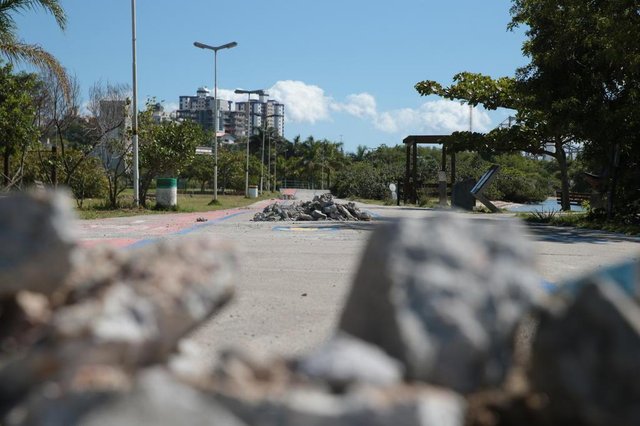 Parque de Coqueiros é interditado para obras. Espaço fica fechado até o dia 24 de novembro Parque de Coqueiros é interditado para obras. Espaço fica fechado até o dia 24 de novembro