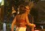 William Bonner troca carinhos com a namorada em passeio no Rio de Janeiro