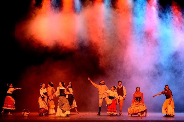 Grupo A.Z Artes apresenta o espetáculo ¿A Bela e a Fera¿ em Joinville Grupo A.Z Artes apresenta o espetáculo ¿A Bela e a Fera¿ em Joinville