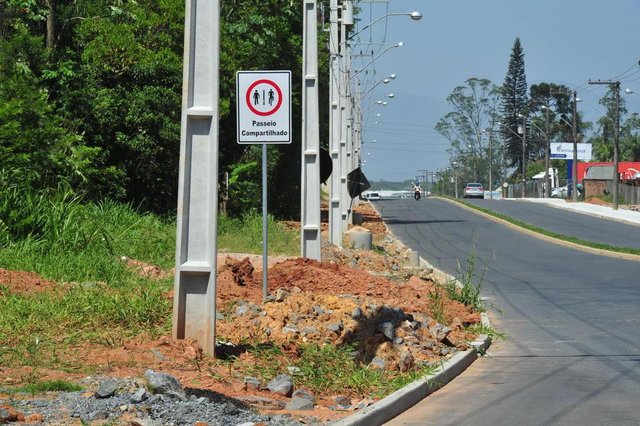 JOINVILLE,SC,BRASIL,16-11-2017.Entrega de obras da Aveninda Santos Dumont,deverá sofrer mudanças.Trecho Central.(Foto:Salmo Duarte/A Notícia) JOINVILLE,SC,BRASIL,16-11-2017.Entrega de obras da Aveninda Santos Dumont,deverá sofrer mudanças.Trecho Central.(Foto:Salmo Duarte/A Notícia)