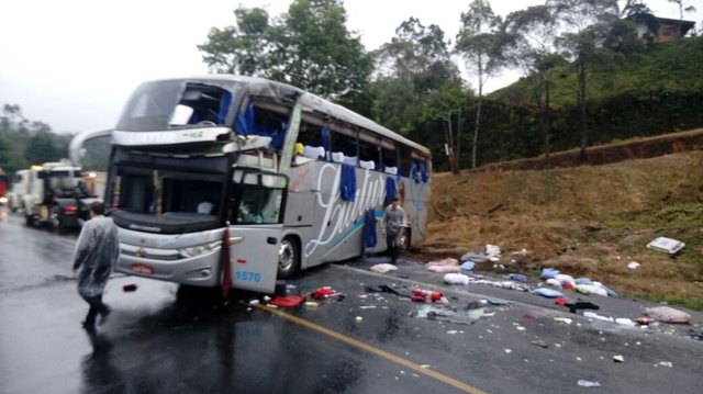 Acidente na BR-470, em Pouso Redondo Acidente na BR-470, em Pouso Redondo