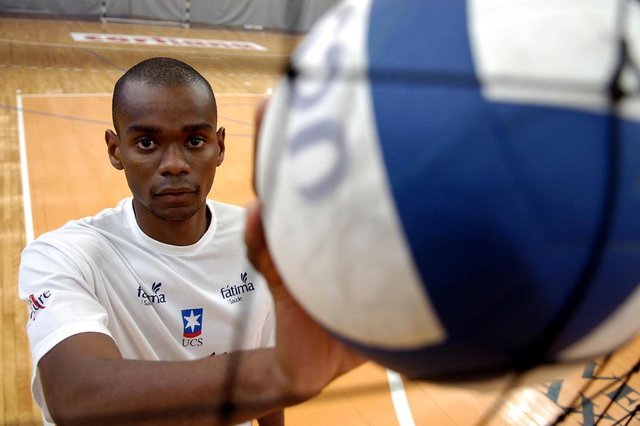 *** Jamelão/vôlei Ucs - Ricardo ***Jamelão, jogador de vôlei, da Ucs. *** Jamelão/vôlei Ucs - Ricardo ***Jamelão, jogador de vôlei, da Ucs.