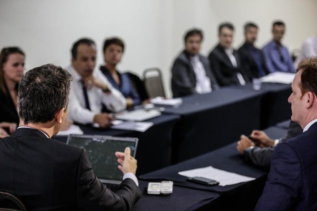 FLORIANOPOLIS, SC, BRASIL, 21.11.2017: Reunião da Chapecoense com advogados e vitimas em FLorianopolis sobre os proximos encaminhamentos de processos sobre o acidente da chapecoense. (Foto: Diorgenes Pandini/Diario Catarinense)Indexador: Diorgenes Pandini FLORIANOPOLIS, SC, BRASIL, 21.11.2017: Reunião da Chapecoense com advogados e vitimas em FLorianopolis sobre os proximos encaminhamentos de processos sobre o acidente da chapecoense. (Foto: Diorgenes Pandini/Diario Catarinense)Indexador: Diorgenes Pandini