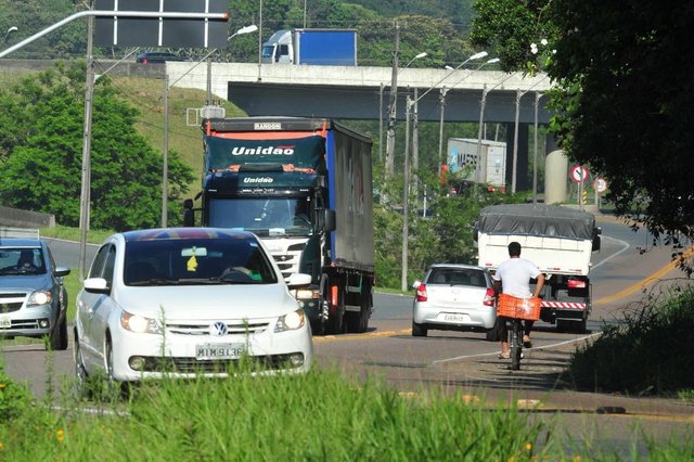 JOINVILLE,SC,BRASIL,24-11-2017.Obras que ficam para 2018,duplicação do eixo industrial.(Foto:Salmo Duarte/A Notícia) JOINVILLE,SC,BRASIL,24-11-2017.Obras que ficam para 2018,duplicação do eixo industrial.(Foto:Salmo Duarte/A Notícia)