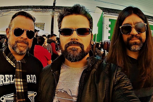 Banda Camaleão lançará três vídeos com músicas autorais