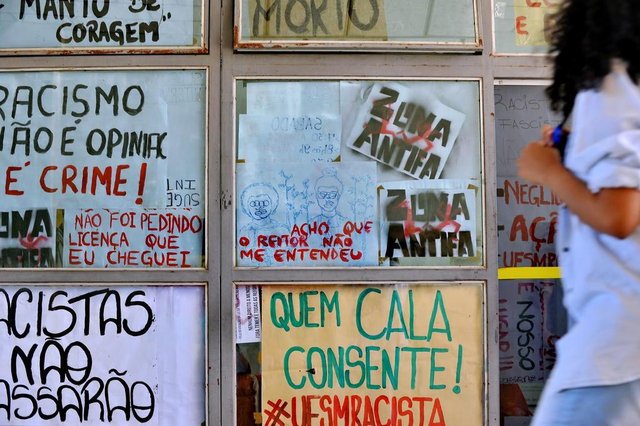  Santa Maria, RS, Brasil, 27/11/2017.Desde a &uacute;ltima sexta-feira, alunos ocupam a reitoria e reivindicam por respostas aos atos de racismo na institui&ccedil;&atilde;o