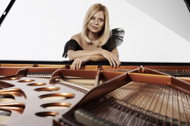 A pianista clássica ucraniana Valentina Lisitsa. A pianista clássica ucraniana Valentina Lisitsa.