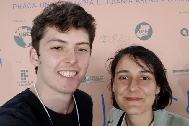 COLUNA MARTINI 06-12-2017: Na foto, Israel Rocha, estudante da ufsc, e Gabriela Mora, diretora da Unicef para crianças e adolescentes. COLUNA MARTINI 06-12-2017: Na foto, Israel Rocha, estudante da ufsc, e Gabriela Mora, diretora da Unicef para crianças e adolescentes.