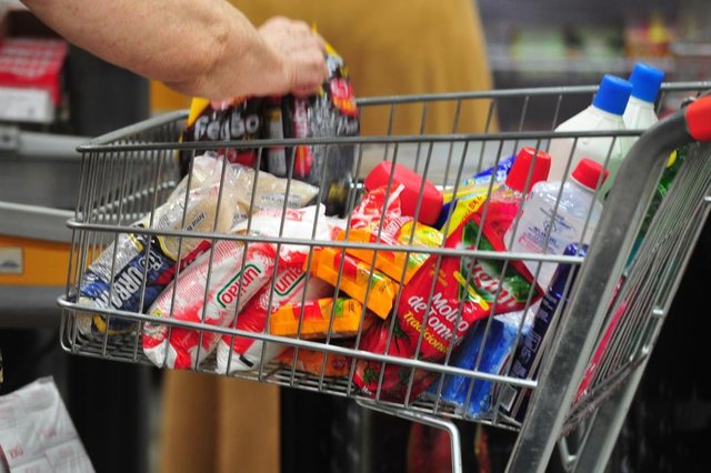 JOINVILLE,SC,BRASIL,06-12-2017.Alta nos Imposto.Preços nos produtos da cesta básica também tiveram aumento.(Foto:Salmo Duarte/A Notícia) JOINVILLE,SC,BRASIL,06-12-2017.Alta nos Imposto.Preços nos produtos da cesta básica também tiveram aumento.(Foto:Salmo Duarte/A Notícia)
