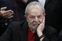  Former Brazilian president Luiz Inacio Lula Da Silva gestures during a press conference in Sao Paulo, Brazil on July 13, 2017.Brazil's former president Luiz Inacio Lula da Silva said on Thursday -- a day after he was convicted and sentenced for graft -- that judges and political opponents were "destroying democracy." In his first public reaction to the verdict handed down on Wednesday, Lula implied the judgment was aimed at preventing him being a comeback candidate in presidential elections next year. "They're destroying democracy in our country," he told reporters in Sao Paulo. / AFP PHOTO / Miguel SCHINCARIOLEditoria: WARLocal: Sao PauloIndexador: MIGUEL SCHINCARIOLSecao: crisisFonte: AFPFotógrafo: STR