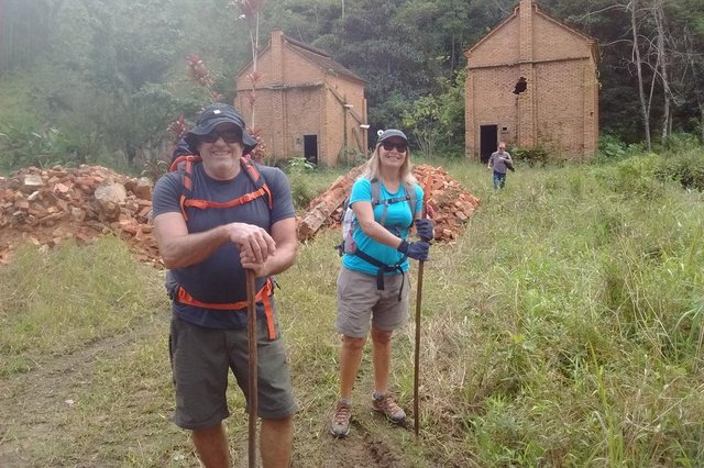 Caminho de Santa Paulina, percorrido por ruas do interior de Camboriú, São João Batista, Canelinha e Nova Trento, até o Santuário de Santa Paulina. Case: João Batista Campos e esposa, que percorreram o caminho. Caminho de Santa Paulina, percorrido por ruas do interior de Camboriú, São João Batista, Canelinha e Nova Trento, até o Santuário de Santa Paulina. Case: João Batista Campos e esposa, que percorreram o caminho.