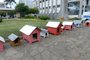 Canil Municipal recebe 30 casinhas produzidas com material doado pela Ceasa Serra