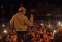 VÍDEO: MC Livinho desce do palco e agride jovem durante show no Rio de Janeiro