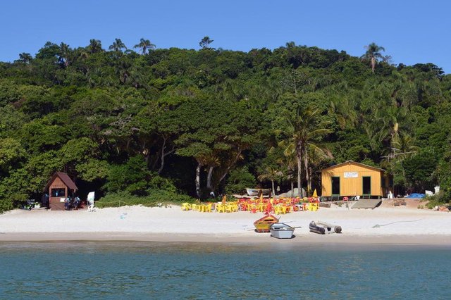 Foto na Ilha do Campeche, Florianópolis, Verão 2014. ilha do campeche , florianópolis, verão, campeche, mar, água, sol, roteiroCRÉDITO: Erich Casagrande, Agência RBS, 30/01/2014 Foto na Ilha do Campeche, Florianópolis, Verão 2014. ilha do campeche , florianópolis, verão, campeche, mar, água, sol, roteiroCRÉDITO: Erich Casagrande, Agência RBS, 30/01/2014