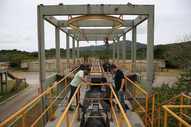 Estação de tratamento de esgota da Casan no norte da Ilha Estação de tratamento de esgota da Casan no norte da Ilha