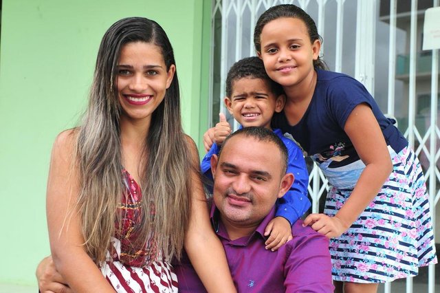 JOINVILLE,SC,BRASIL,20-12-2017.Pró Rim completa 30 anos de atividades em Joinville e região.Rogerio Oliveira Marinho, Maysa Melo Marinho,Yanka Marinho e Kallev Marinho.(Foto:Salmo Duarte/A Notícia) JOINVILLE,SC,BRASIL,20-12-2017.Pró Rim completa 30 anos de atividades em Joinville e região.Rogerio Oliveira Marinho, Maysa Melo Marinho,Yanka Marinho e Kallev Marinho.(Foto:Salmo Duarte/A Notícia)