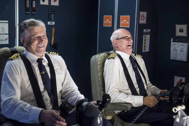 brasil a bordo, Comandantes Vadeco ( Miguel Falabella ) e Durval ( Marcos Caruso ) brasil a bordo, Comandantes Vadeco ( Miguel Falabella ) e Durval ( Marcos Caruso )