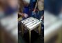 Vídeo mostra presos cheirando dezenas de carreiras de cocaína dentro do Presídio Central
