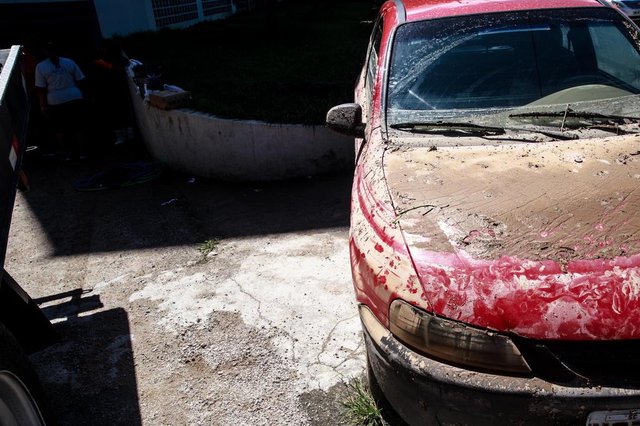 FLORIANOPOLIS, SC, BRASIL, 12.01.2018: Rescaldo das chuvas, enchentes e deslizamentos na ilha de Florianopolis. Agua invadio os estacionamentos dos predios no Itacorubi. (Foto: Diorgenes Pandini/Diario Catarinense)Indexador: Diorgenes Pandini FLORIANOPOLIS, SC, BRASIL, 12.01.2018: Rescaldo das chuvas, enchentes e deslizamentos na ilha de Florianopolis. Agua invadio os estacionamentos dos predios no Itacorubi. (Foto: Diorgenes Pandini/Diario Catarinense)Indexador: Diorgenes Pandini