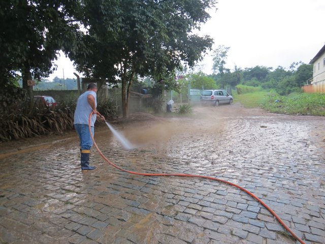Manutenção de Brusque pós-chuva Manutenção de Brusque pós-chuva