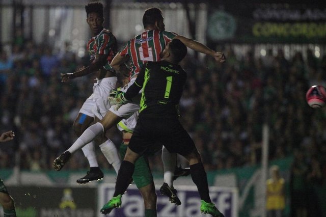CONCÓRDIA, SC, BRASIL 17/01/2018. Campeonato Catarinense 2018. Concórdia x Chapecoense se enfrentam no estádio Domingos Machado de Lima pela primeira rodada. CONCÓRDIA, SC, BRASIL 17/01/2018. Campeonato Catarinense 2018. Concórdia x Chapecoense se enfrentam no estádio Domingos Machado de Lima pela primeira rodada.