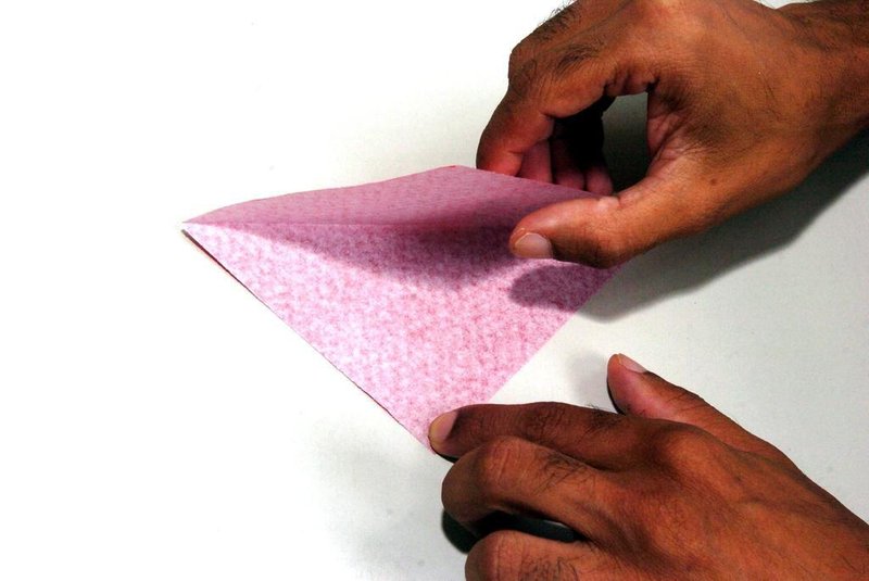 *** Origami - Ricardo Duarte ***Passo a passo da montagem de origami feito no Paradouro Nacional ZH em Atlântida. Foto 1.