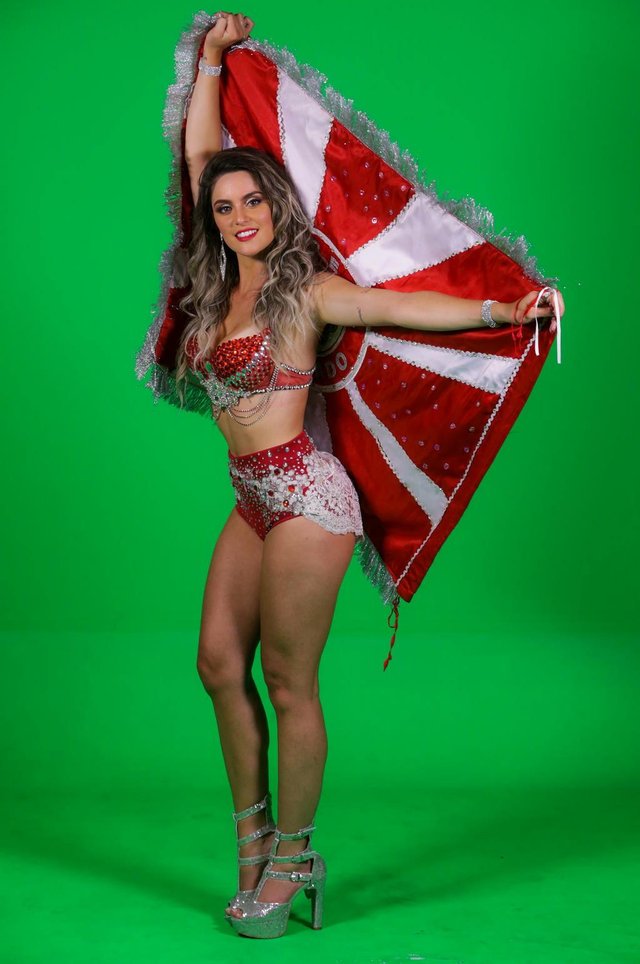 Candidatos ao prêmio Muso e Musa da Hora 2018 já estão em seus lugares! Eles trocaram uma ideia com a gente e participaram de um ensaio de fotos e produção de um vídeo de cada um. Na foto: Bruna Souza, 25 anos - Consulado (FOTO: TIAGO GHIZONI/HORA DE SANTA CATARINA - FLORIANÓPOLIS, SANTA CATARINA, BRASIL - 24/01/2018) Candidatos ao prêmio Muso e Musa da Hora 2018 já estão em seus lugares! Eles trocaram uma ideia com a gente e participaram de um ensaio de fotos e produção de um vídeo de cada um. Na foto: Bruna Souza, 25 anos - Consulado (FOTO: TIAGO GHIZONI/HORA DE SANTA CATARINA - FLORIANÓPOLIS, SANTA CATARINA, BRASIL - 24/01/2018)