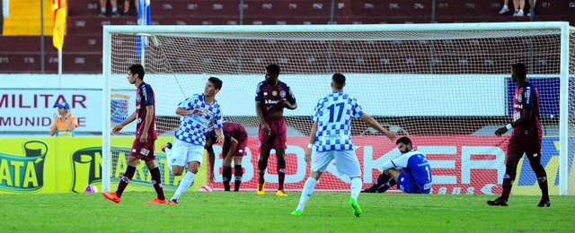 CAXIAS DO SUL, RS, BRASIL, 04/02/2018. Caxias x São José-PoA, jogo válido pela quarta rodada do Campeonato Gaúcho (Gauchão 2018), e realizado no estádio Centenário. (Porthus Junior/Agência RBS) CAXIAS DO SUL, RS, BRASIL, 04/02/2018. Caxias x São José-PoA, jogo válido pela quarta rodada do Campeonato Gaúcho (Gauchão 2018), e realizado no estádio Centenário. (Porthus Junior/Agência RBS)