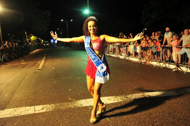 JOINVILLE,SC,BRASIL,10-02-2018.Desfile de Carnaval 2018,avenida Beira Rio.Lilian Cristina da Rosa.(Foto:Salmo Duarte/A Notícia) JOINVILLE,SC,BRASIL,10-02-2018.Desfile de Carnaval 2018,avenida Beira Rio.Lilian Cristina da Rosa.(Foto:Salmo Duarte/A Notícia)