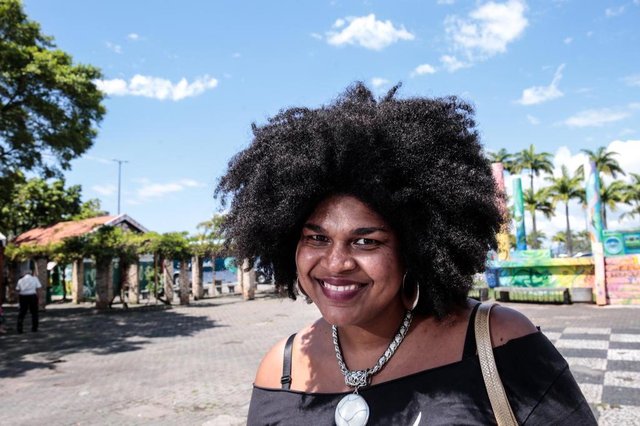FLORIANOPOLIS, SC, BRASIL, 22.02.2018: Prefeitura de Florianópolis abriu edital para reforma do Largo da Alfândega. O investimento de quase 8 milhões de reais deve alterar drásticamente o local. Caroline Regina Ricardo (Foto: Diorgenes Pandini/Diário Catarinense)Indexador: Diorgenes Pandini FLORIANOPOLIS, SC, BRASIL, 22.02.2018: Prefeitura de Florianópolis abriu edital para reforma do Largo da Alfândega. O investimento de quase 8 milhões de reais deve alterar drásticamente o local. Caroline Regina Ricardo (Foto: Diorgenes Pandini/Diário Catarinense)Indexador: Diorgenes Pandini