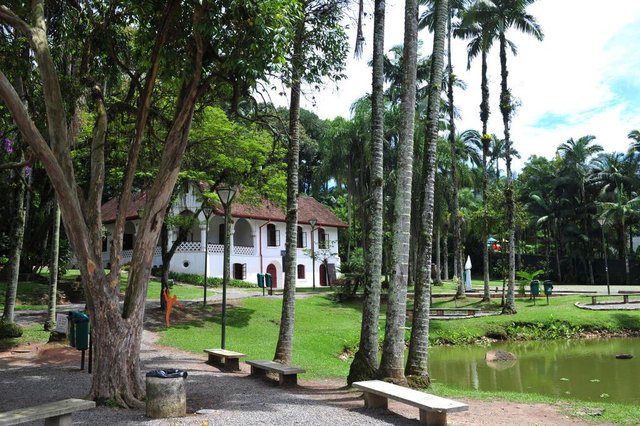 JOINVILLE,SC,BRASIL,19-02-2017.Condições das estruturas das praças públicas do município de Joinville.Jardim do MAJ,bairro América.(Foto:Salmo Duarte/A Notícia) JOINVILLE,SC,BRASIL,19-02-2017.Condições das estruturas das praças públicas do município de Joinville.Jardim do MAJ,bairro América.(Foto:Salmo Duarte/A Notícia)