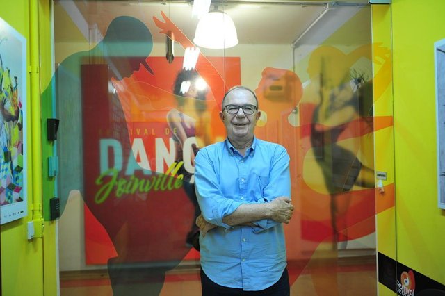 JOINVILLE,SC,BRASIL,15-02-2018.Jornal A Notícia Comemora 95 anos.Jaekel Antonio de Souza,comandante do bombeiros voluntário de Joinville.Ely Dinis,presidente do instituto Festival de Dança de Joinville.(Foto:Salmo Duarte/A Notícia) JOINVILLE,SC,BRASIL,15-02-2018.Jornal A Notícia Comemora 95 anos.Jaekel Antonio de Souza,comandante do bombeiros voluntário de Joinville.Ely Dinis,presidente do instituto Festival de Dança de Joinville.(Foto:Salmo Duarte/A Notícia)