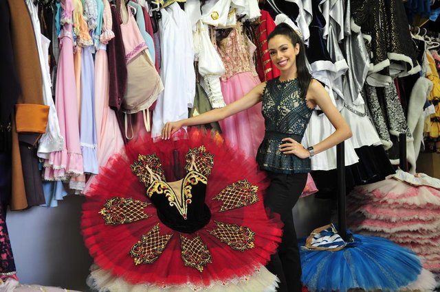 JOINVILLE,SC,BRASIL,28-02-2018.Joinville comemora 167 anos.Bruna Gaglianone,bailarina.(Foto:Salmo Duarte/A Notícia) JOINVILLE,SC,BRASIL,28-02-2018.Joinville comemora 167 anos.Bruna Gaglianone,bailarina.(Foto:Salmo Duarte/A Notícia)