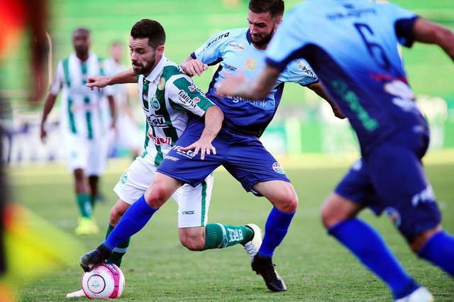 CAXIAS DO SUL, RS, BRASIL, 11/03/2018. Juventude x Veranópolis, em partida pela última rodada da primeira fase do Gauchão 2018, no estádio Alfredo Jaconi. (Diogo Sallaberry/Agência RBS) CAXIAS DO SUL, RS, BRASIL, 11/03/2018. Juventude x Veranópolis, em partida pela última rodada da primeira fase do Gauchão 2018, no estádio Alfredo Jaconi. (Diogo Sallaberry/Agência RBS)