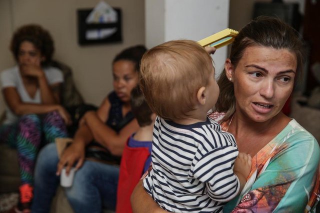 FLORIANOPOLIS, SC, BRASIL, 23/02/2018 - Maes vao ao coselho tutelar pedir ajuda por vagas em escolas publicas para seus filhos, no norte da ilha em Florianopolis.Local: FlorianópolisIndexador: Betina HumeresFonte: Diário Catarinense FLORIANOPOLIS, SC, BRASIL, 23/02/2018 - Maes vao ao coselho tutelar pedir ajuda por vagas em escolas publicas para seus filhos, no norte da ilha em Florianopolis.Local: FlorianópolisIndexador: Betina HumeresFonte: Diário Catarinense