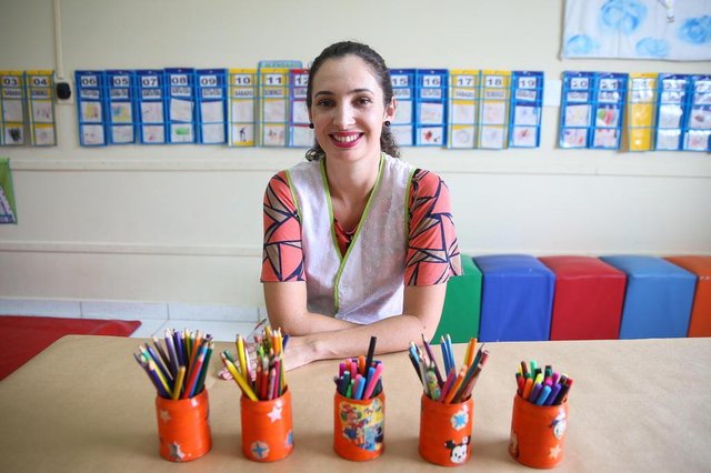 JOINVILLE, SC, BRASIL, 01-03-2018: ANIVERSÁRIO DE JOINVILLE. Paula Sestari, ganhou o prêmio de Professora Nota 10, em 2014, maior reconhecimento da área de educação no Brasil. JOINVILLE, SC, BRASIL, 01-03-2018: ANIVERSÁRIO DE JOINVILLE. Paula Sestari, ganhou o prêmio de Professora Nota 10, em 2014, maior reconhecimento da área de educação no Brasil.
