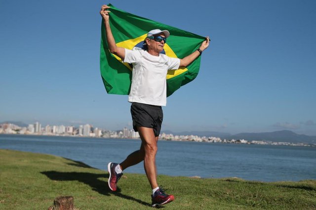 FLORIANÓPOLIS, SC, BRASIL, 16/03/2018: Corredor Djalma Moura, 61 anos.(Foto: CRISTIANO ESTRELA / DIÁRIO CATARINENSE) FLORIANÓPOLIS, SC, BRASIL, 16/03/2018: Corredor Djalma Moura, 61 anos.(Foto: CRISTIANO ESTRELA / DIÁRIO CATARINENSE)