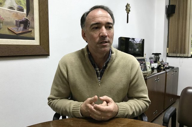 Vereador do PR e líder do governo na Câmara de Caxias do Sul, Chico Guerra. Vereador do PR e líder do governo na Câmara de Caxias do Sul, Chico Guerra.