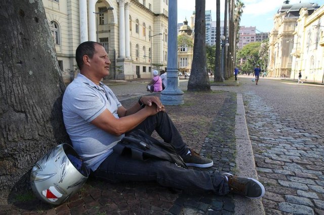 PORTOALEGRE-RS-BR 14.03.2018Desemprego na Grande Porto Alegre.Sine para tentar encontrar trabalhadores que estão desempregados há bastante tempo e buscam recolocação no mercado.José Carlos dos Santos.FOTÓGRAFO: TADEU VILANI AGÊNCIARBS - Editoria Notícias PORTOALEGRE-RS-BR 14.03.2018Desemprego na Grande Porto Alegre.Sine para tentar encontrar trabalhadores que estão desempregados há bastante tempo e buscam recolocação no mercado.José Carlos dos Santos.FOTÓGRAFO: TADEU VILANI AGÊNCIARBS - Editoria Notícias