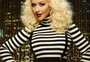 Christina Aguilera aparece sem maquiagem em capa de revista